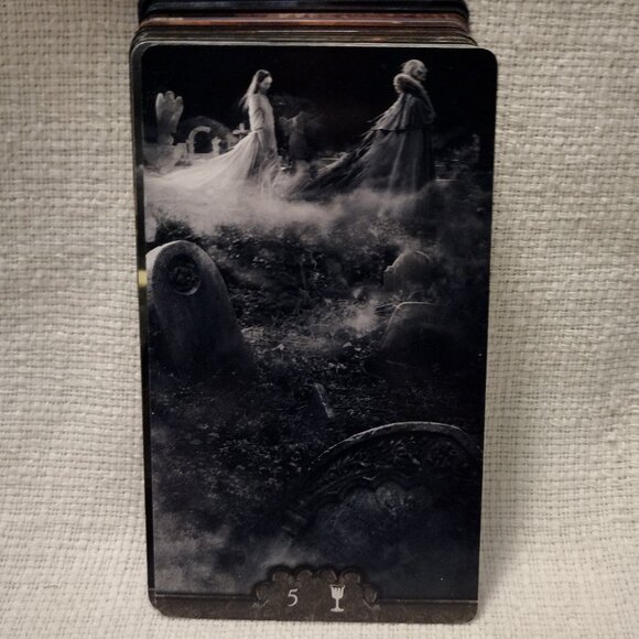 Tarot V Deck - Picture 10 of 16